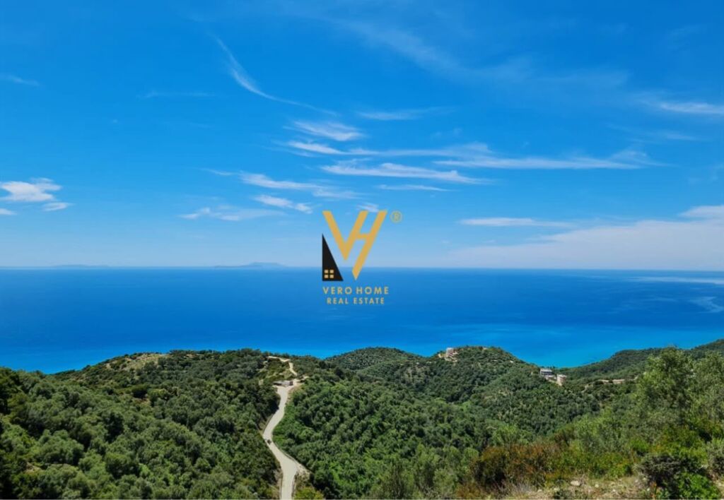 SHITET TOKE 2.800 M2 NE PIQERAS, LUKOVE 350.000 EURO