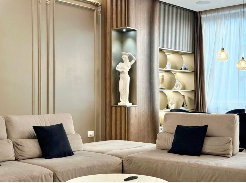 Appartamento 2+1+2 in vendita vicino a Square 21, Via Kavaja, 21 Dhjetori, Complesso Delijorgji.