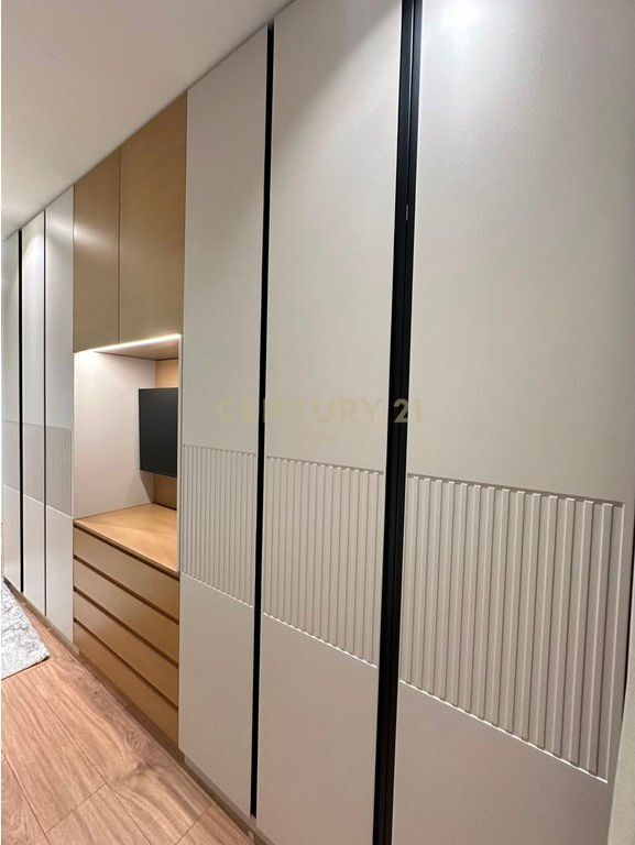 Apartament 2+1+Post Parkimi per Qira tek Liqeni i Tiranes! ALFA146538