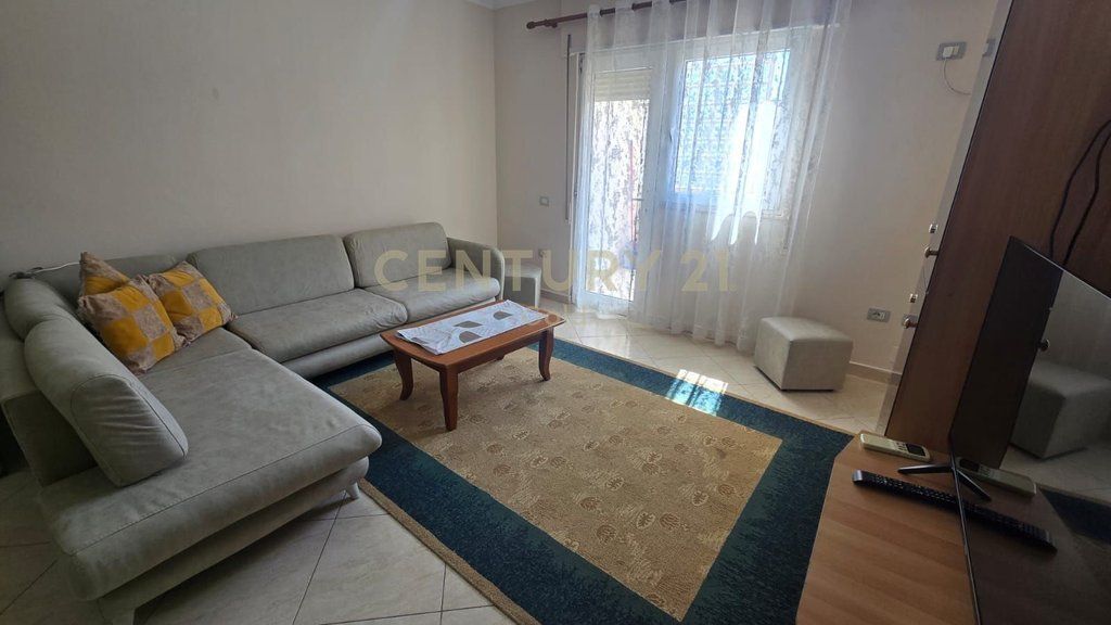 FOR RENT 1+1 APARTMENT AT "SIRI KODRA" STREET!