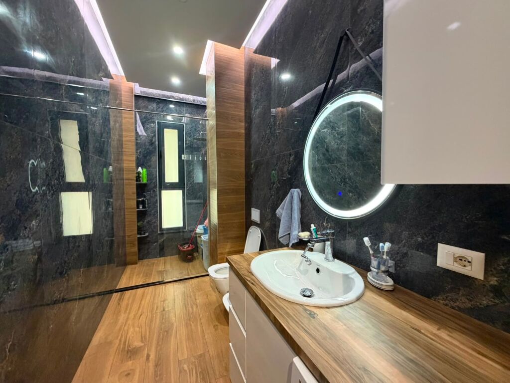 ✨ Apartment 2+1+2 for Sale 📍Square 21, Kavaja Street