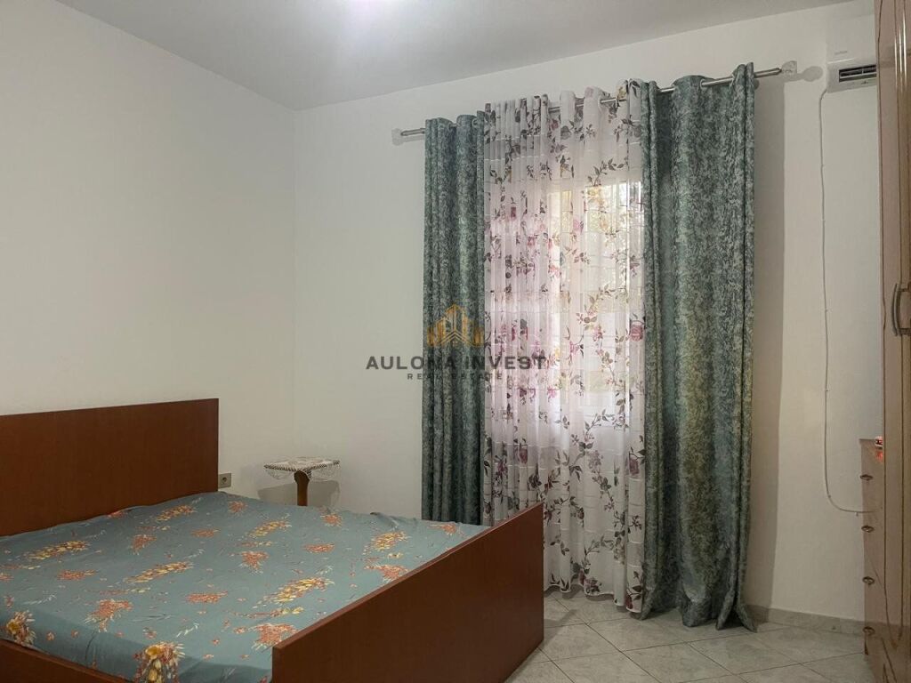 AFFITTASI A LUNGO TERMINE, PRIMO PIANO DI UNA CASA VICINO AL MARE - VLORA