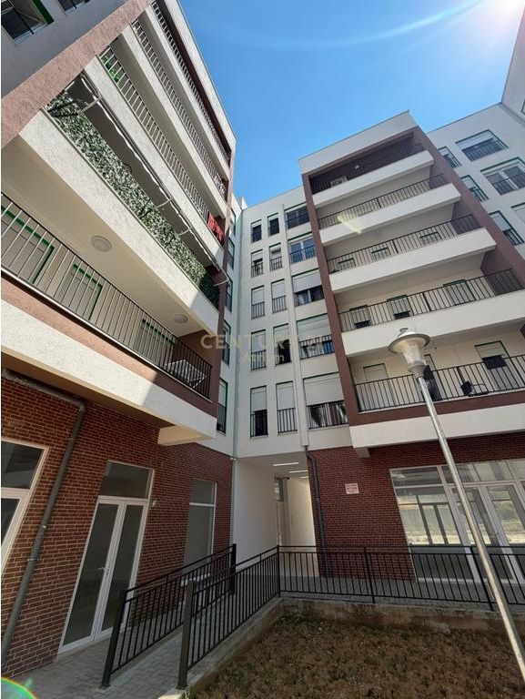 APARTAMENT 3+1+2 NE SHITJE TE 5 MAJ Atrium146231