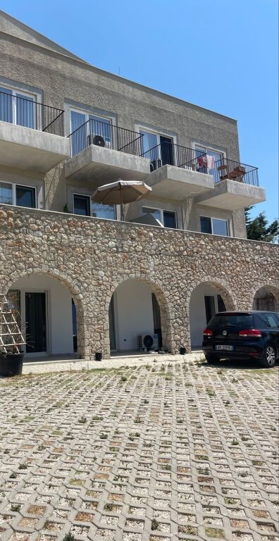 Appartamento 1+1 in vendita con vista mare e posto auto in Lemon Residence /Sofo Duni Dhermi