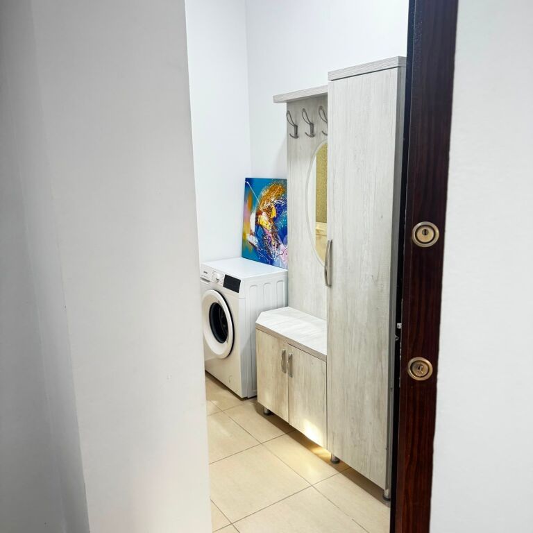 1+1,kat 1 godine private,5 maji,500 mije leke