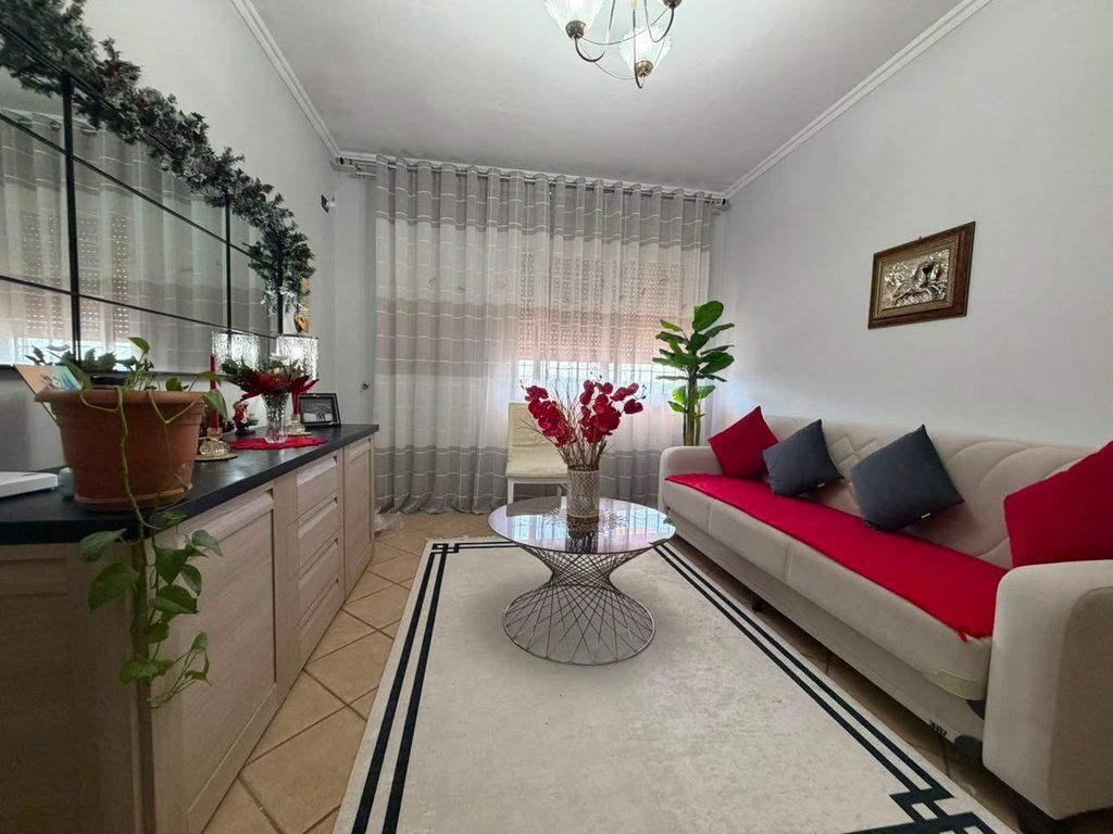 Apartament 3+1+2, Rruga Sami Frashëri, Blloku,