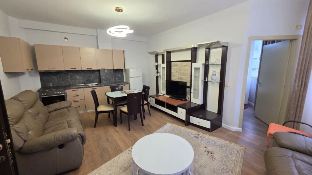 🏡 Vendesi in vendita 1+1 a Fresk