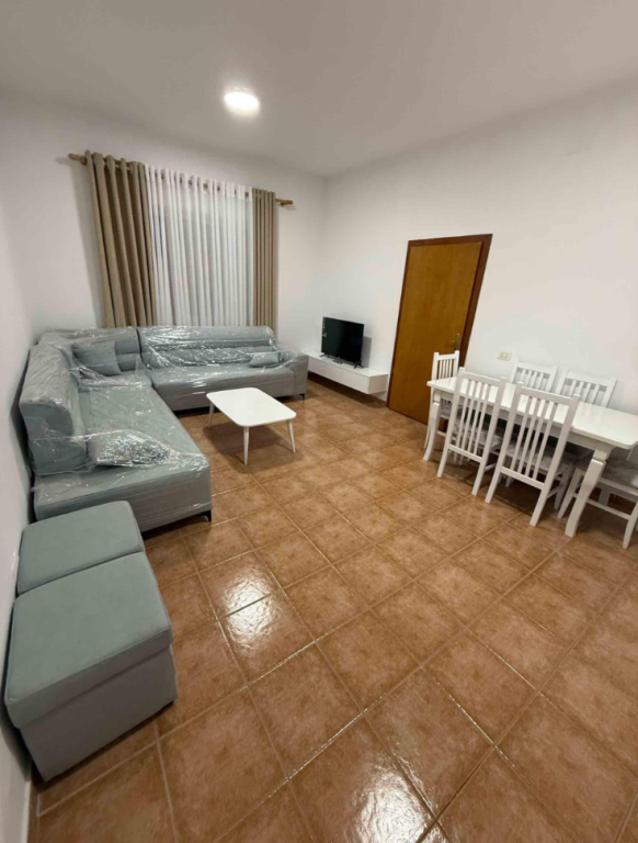 Affitto | Shtëpi private 1 + 1 | Rruga Pal Hasi | 500 €/mese