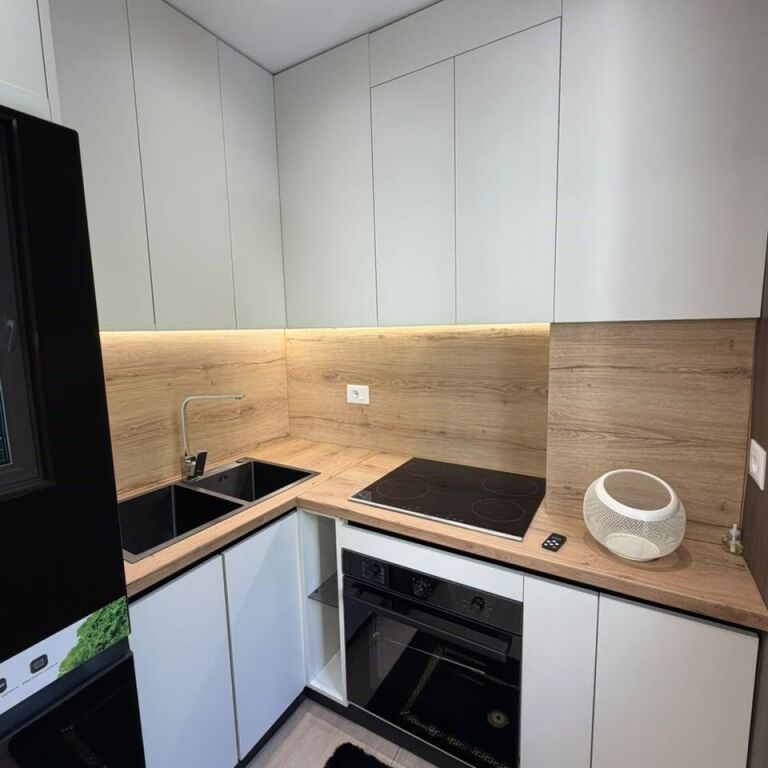 🏡✨ **SHITET APARTAMENT 1+1 – PRANË LIQENIT TË TIRANËS** ✨