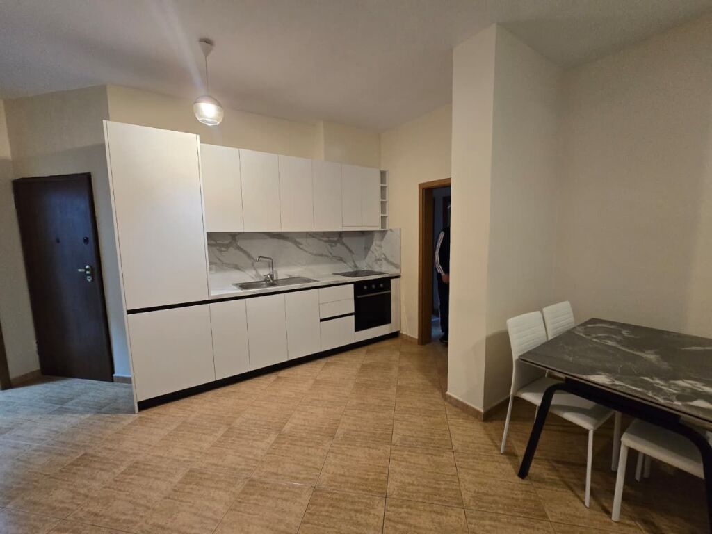 🏙️ Apartment 2+1 – Rent | Kosovarëve Street