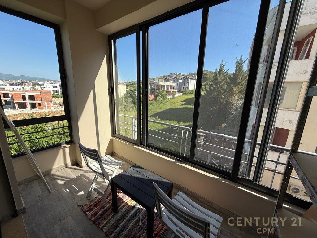 Qira, Apartament 1+1 Tek Liqeni i Thate