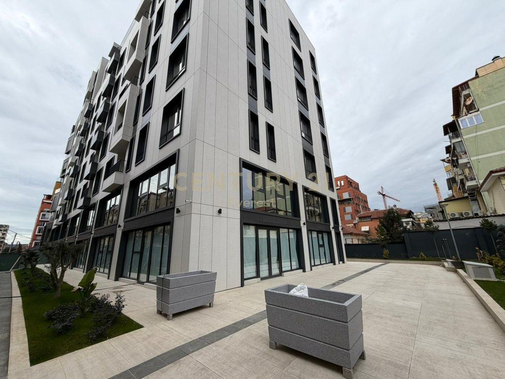 21-DHJETORI, OFFICE FOR RENT