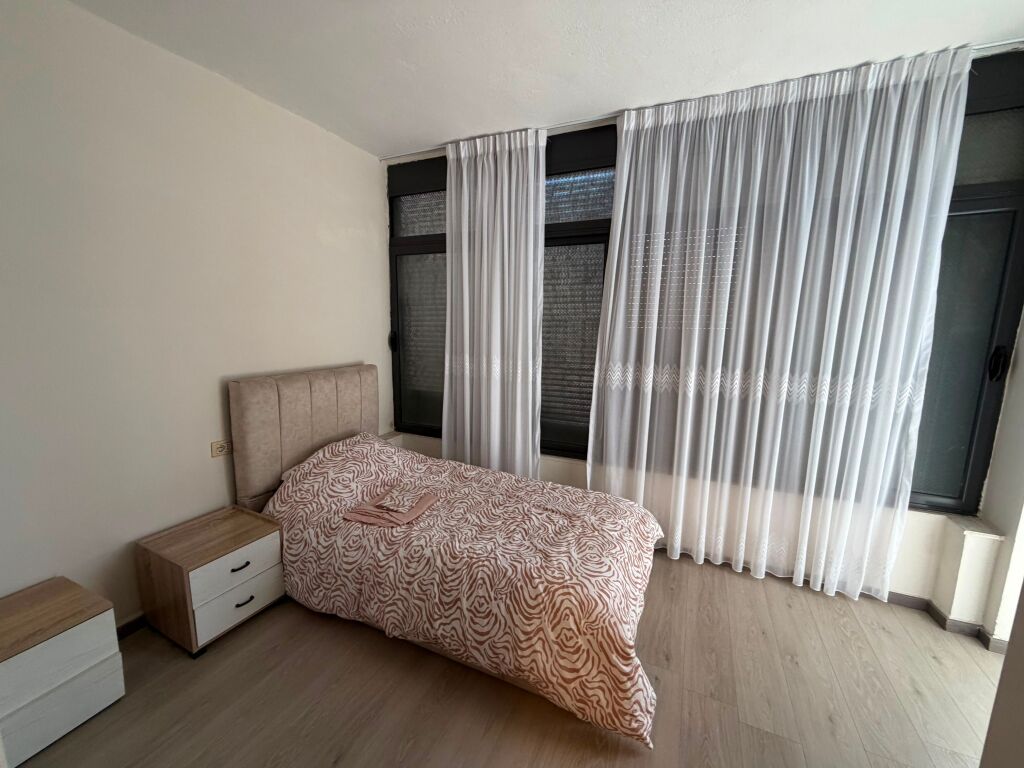 🏡 Apartment 2+1 for rent – Laprakë (Arabit Palace)