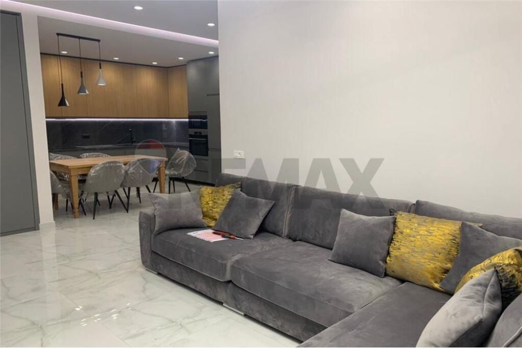 Apartament 3+1+parkim per qira te Kompleksi Delijorgji
