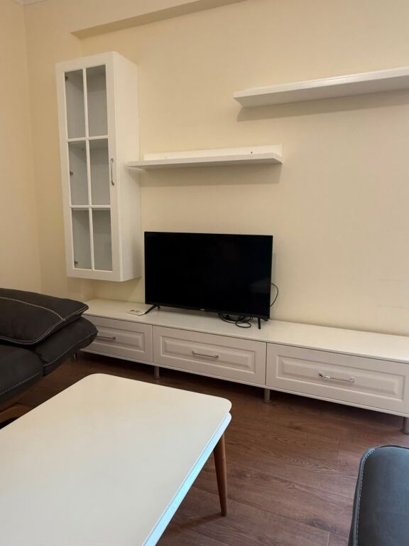 Apartament Modern   3+1 pranë Stadiumit –  Mobilim Cilësor, Pallat i Ri dhe i Mirëadministruar