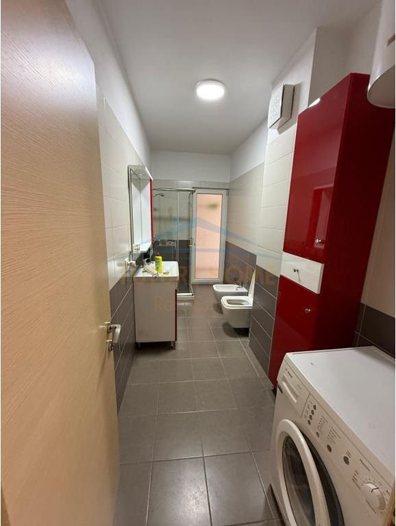 Qera, Apartament 3+1+2, Ferit Xhajko, Tirane .