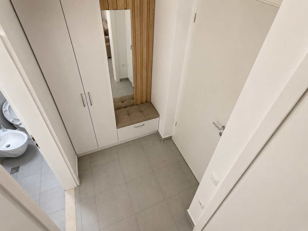 Rent 1+1 dry lake near hotel radison