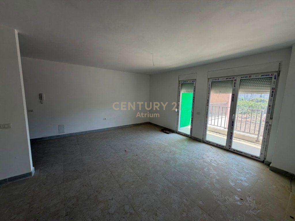 APARTAMENT 3+1+2 NE SHITJE TE 5 MAJ Atrium146231