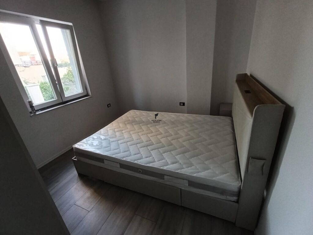 APARTAMENT ME QERA 1+1 PORCELAN 45.000 LEKE FH-86917