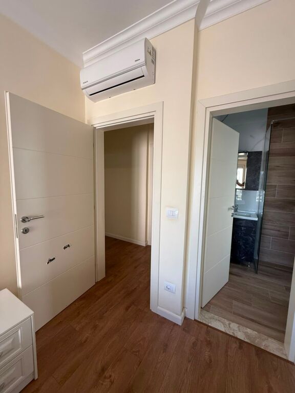 Apartament Modern   3+1 pranë Stadiumit –  Mobilim Cilësor, Pallat i Ri dhe i Mirëadministruar