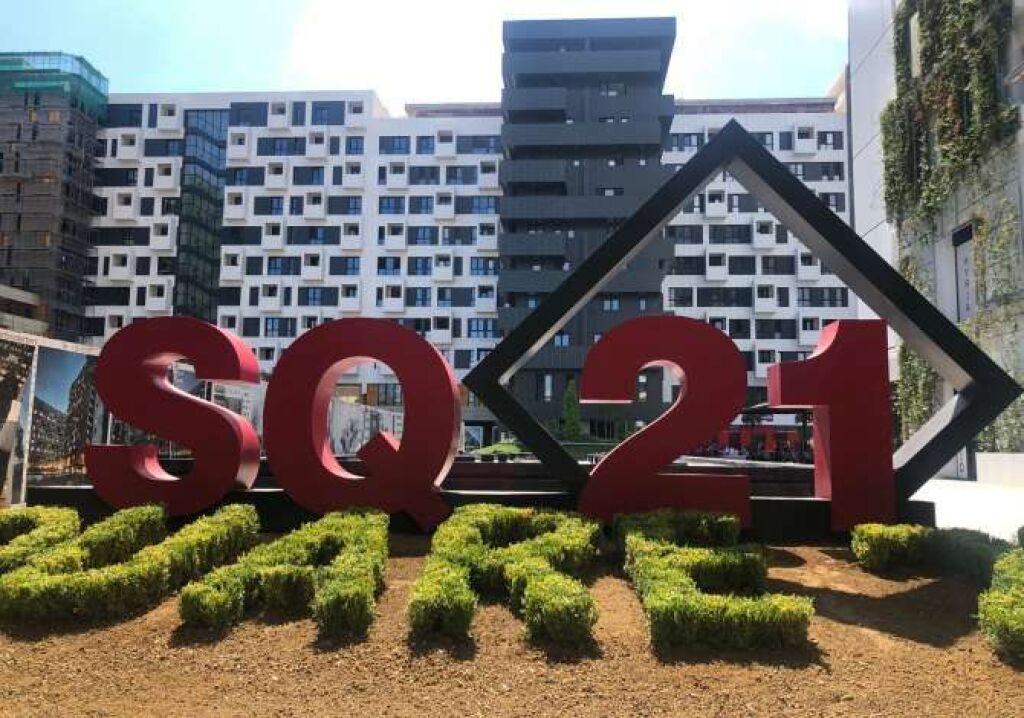 AMBIENT ZYRE PER SHITJE TEK SQUARE 21