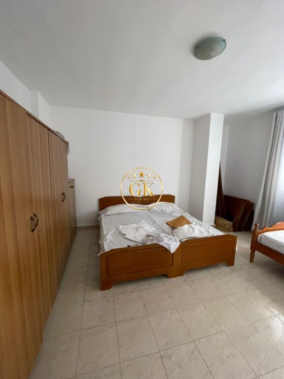 🏡 SHITET APARTAMENT 1+1 – PLAZH ,PRANE TREGUT TE PLAZHIT 