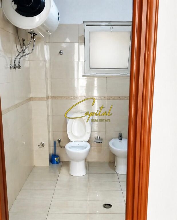 APARTAMENT ME QIRA 2+1 BULEVARDI I RI 50.000 LEKE
