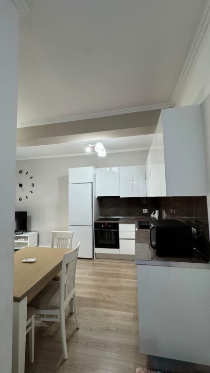 Jepet Apartament 1+1 me qera Brryl. perball Maternitetit te Ri   ID 5291