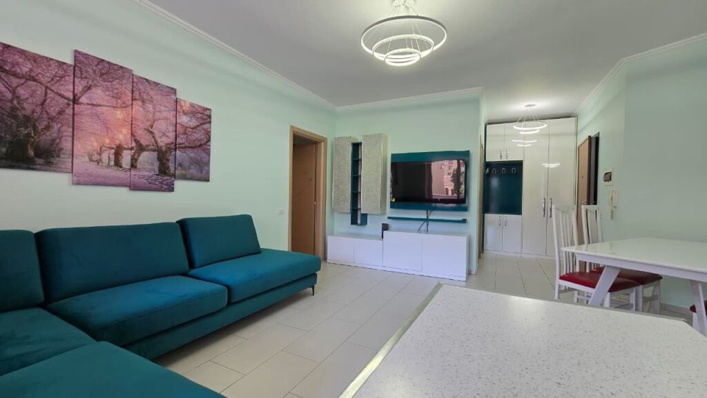 🏢Ish Tregu Elektrik,jepet me qera apartament 2+1+2+post parkimi,i mobiluar 75,000Leke