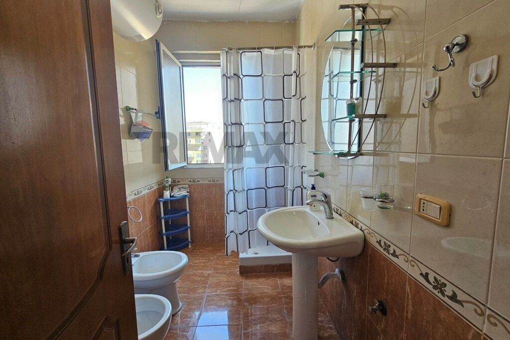 Apartament 2+1 per qira ne Komune Parisit!
