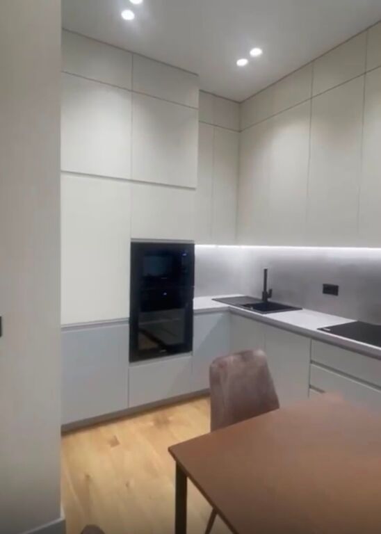 For rent 1+1,Square 21