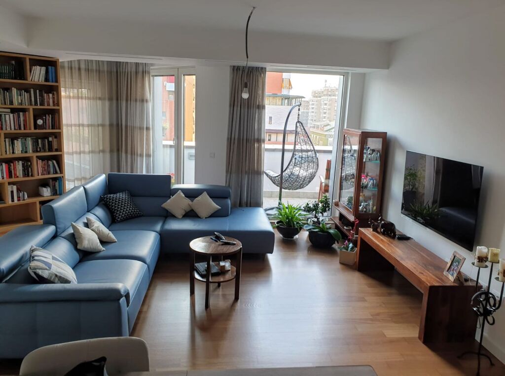 Rent Apartment 2+1+2+Parking Space, Center, Tirana. Empire72527