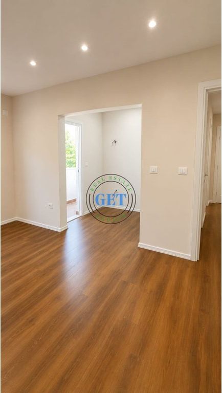 Shitet Apartament 2+1 | Lagjja 16, Durrës