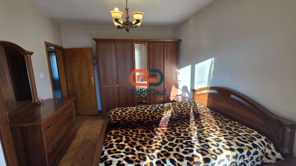 Tek Vasil Shanto, Shitet Super Apartament 2+1, Ideal Per Banim Dhe Per Investim !!!