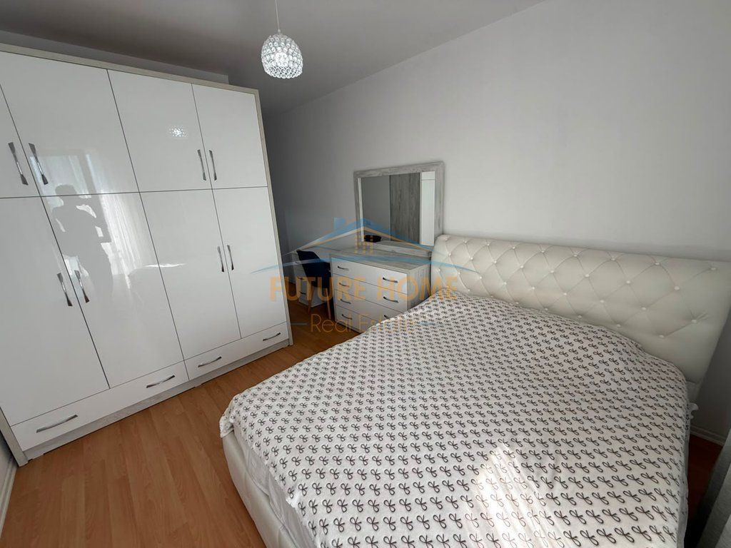 Rent, Apartment 2+1+2, 5 Maji Street, Tirana