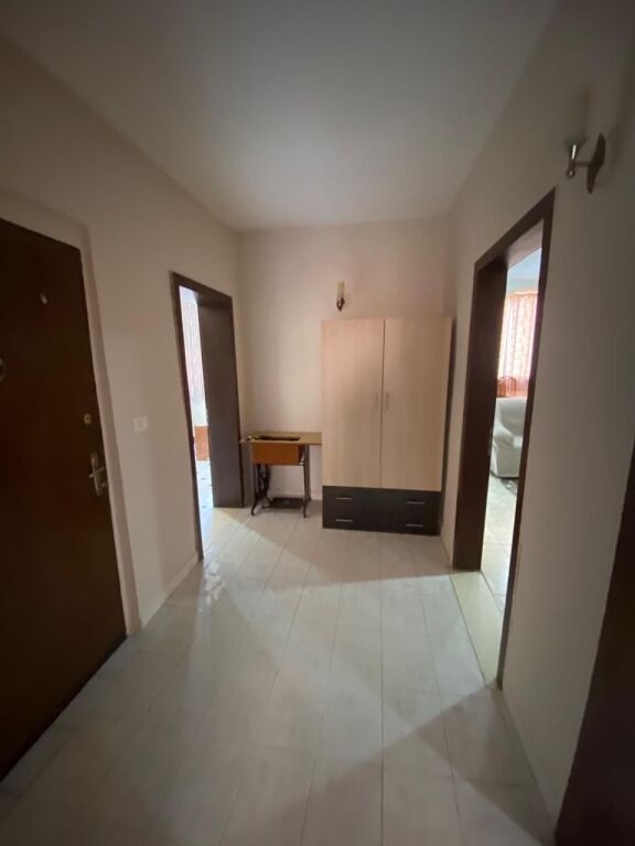 2+1,kat 5 pa ashensore,rrug e elb,680 euro