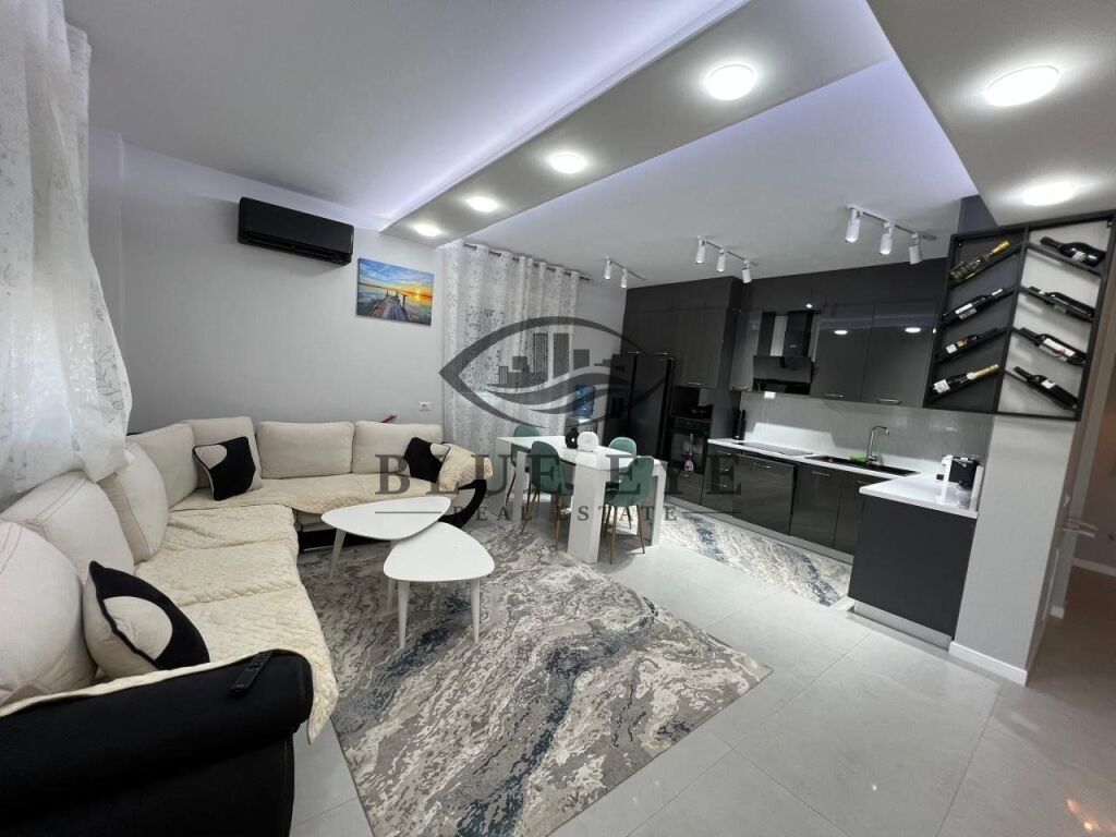 Villa su 2 Piani in Vendita a Xhafzotaj, Durres!