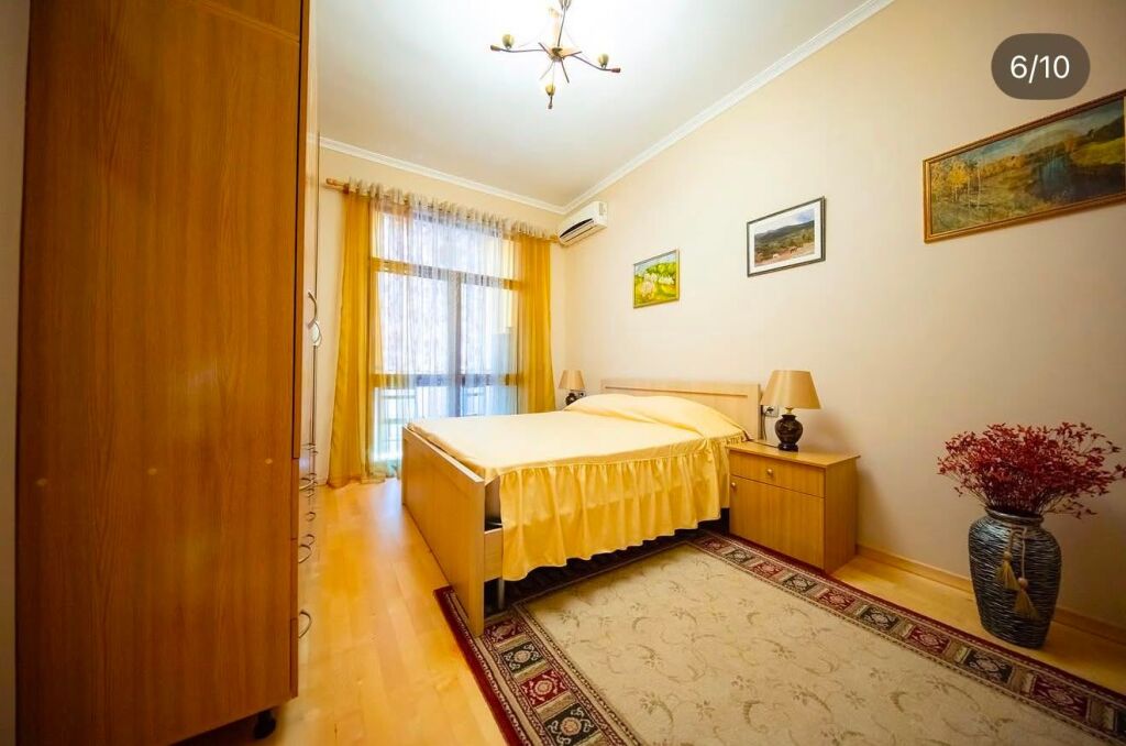 Jepet apartament 1+1 me qira tek Stadiumi Dinamo , prane Bar Vena , Vasil Shanto .