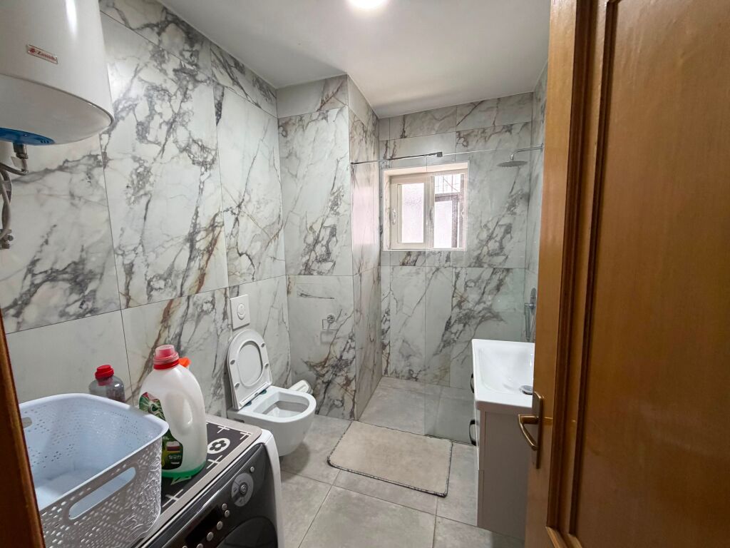 🏡 Apartment 2+1 for rent – Laprakë (Arabit Palace)