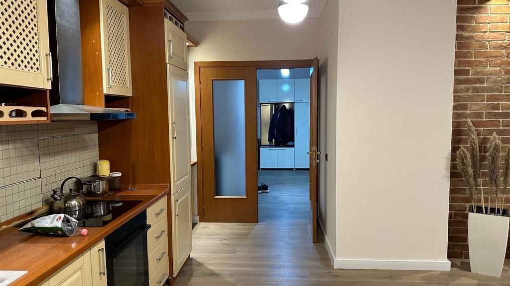 APARTMENT 2+!1, VISION +