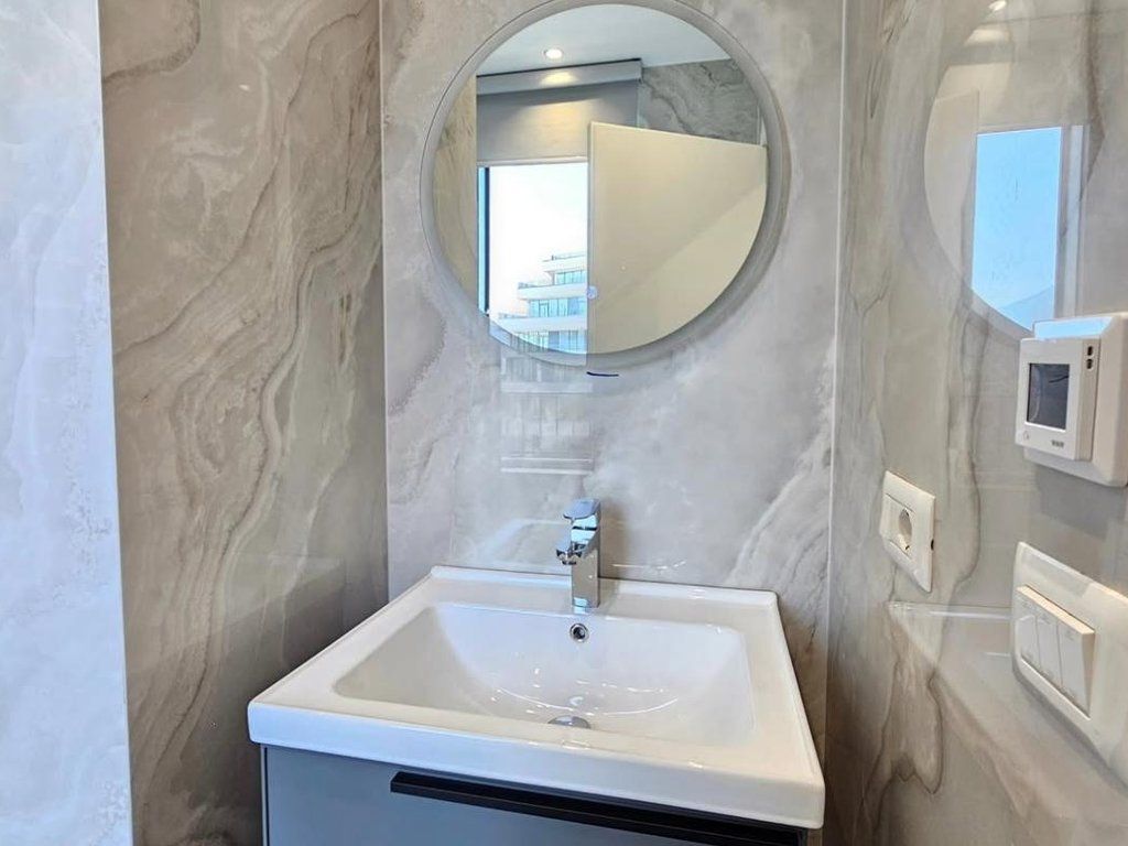 Shitet Apartament 1+1 Premium në Lake View Residence