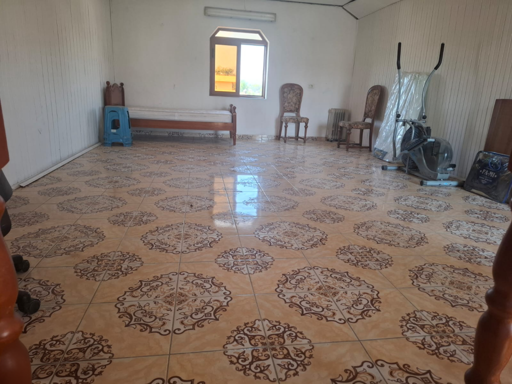 Qera | Vilë 6 + 1 | Fushë (Mëzez) | 900 €/muaj