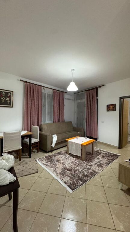 Jepet apartament 1+1, Me qera, Astir, Tirane