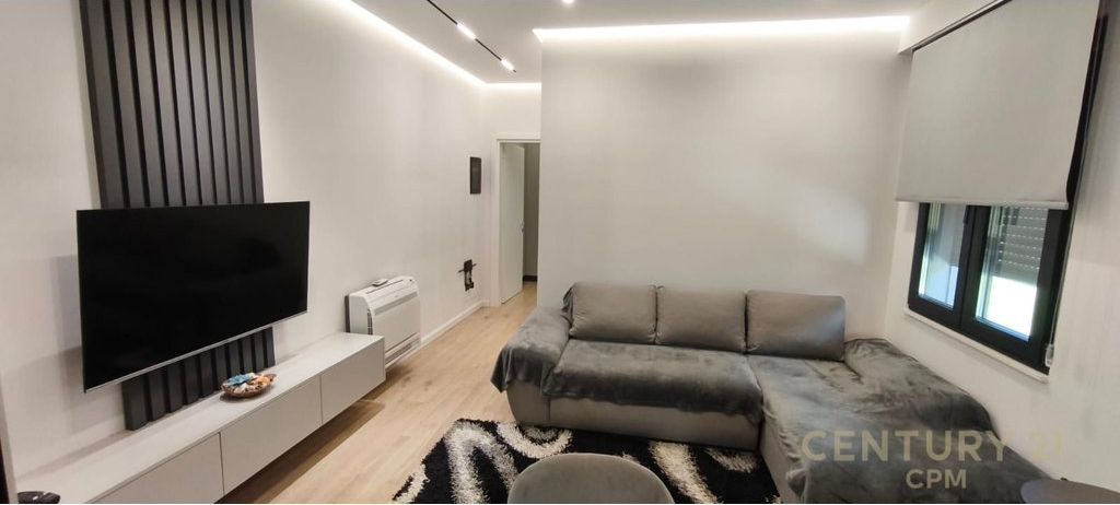 Jepet Me Qira Apartament 1+1 ne zonen Kodra e Priftit