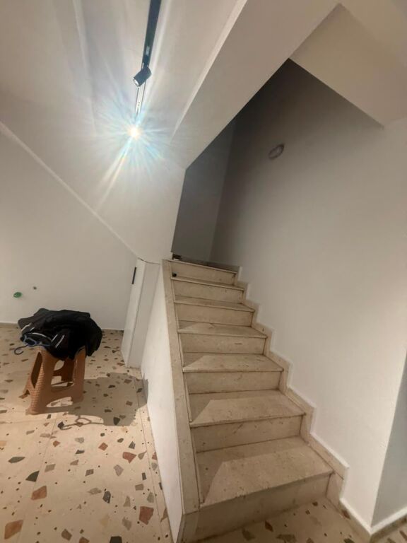 Negozio Duplex +Garage in Vendita