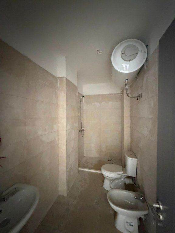 APARTAMENT 3+1+2 NE SHITJE TE 5 MAJ Atrium146231