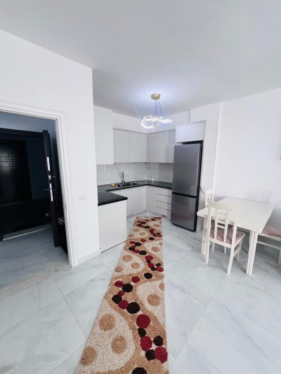 Apartament 2+1 me qera ne Astir tek Bar Bohem