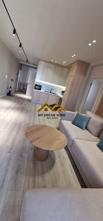 Jepet Me Qera Apartament 1+1 ne plazh Hekurudha