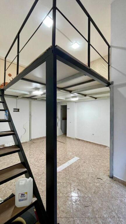 📣 VENDESI Locale Commerciale (Duplex) 📍 Sopra la Scuola Rossa 🛣️ Via “Riza Cerova” ✨