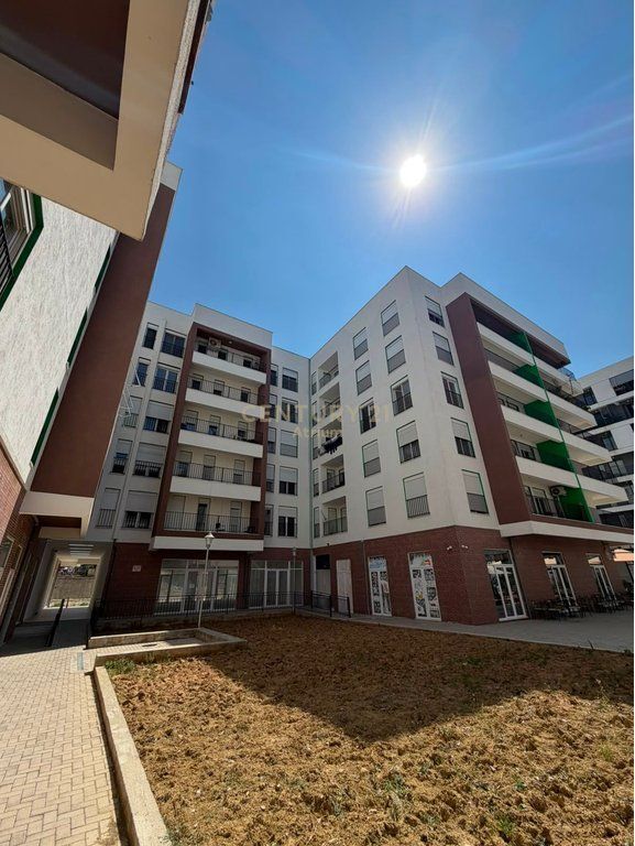 APARTAMENT 3+1+2 NE SHITJE TE 5 MAJ Atrium146231